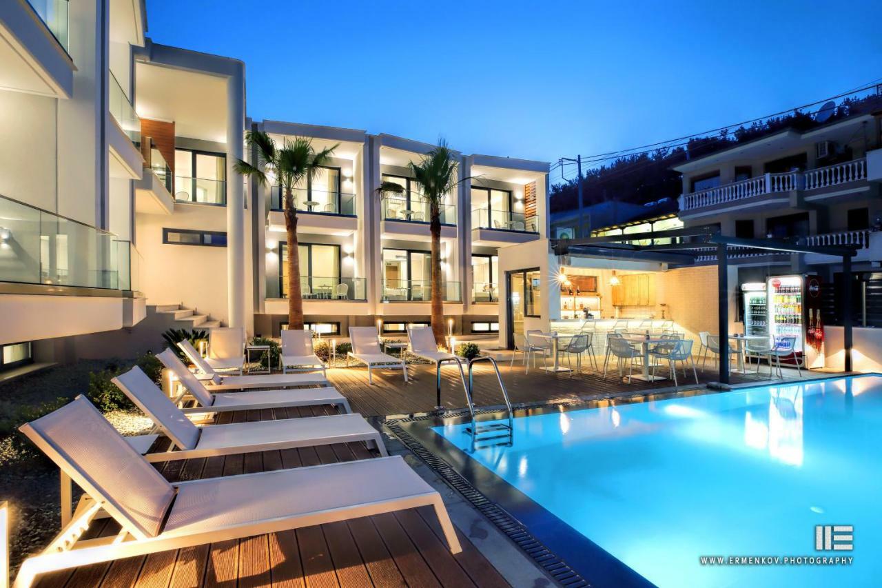 Senso Suites Néa Péramos Exterior foto