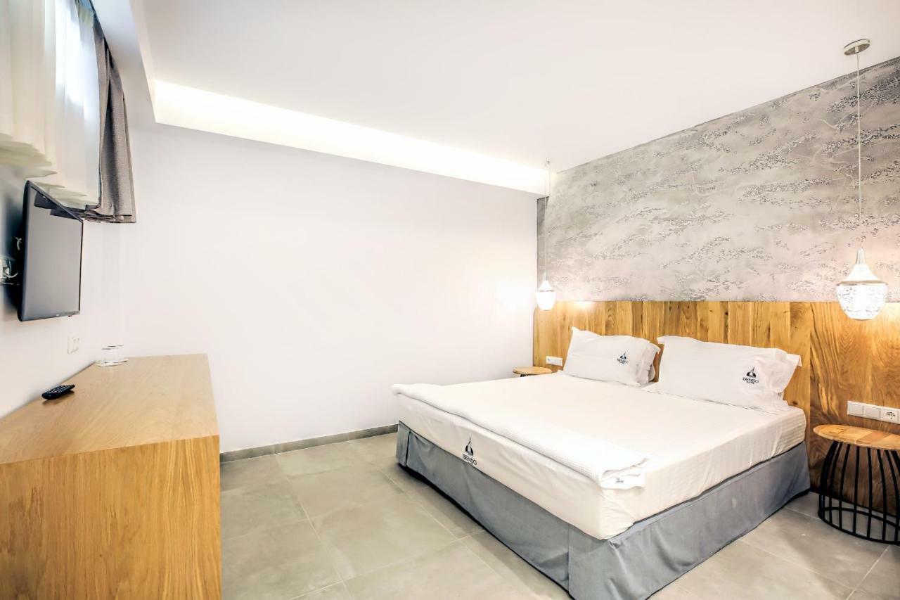 Senso Suites Néa Péramos Exterior foto
